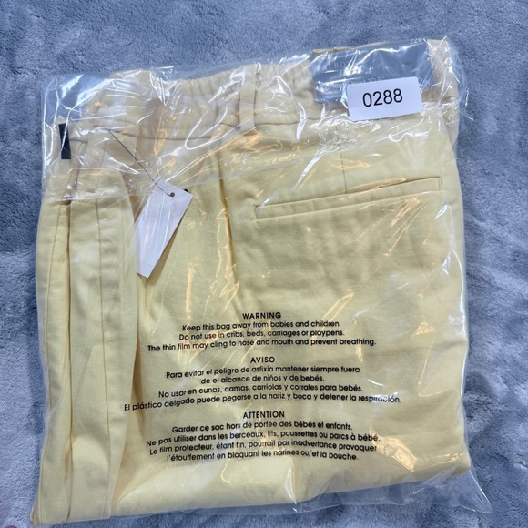 Talbots Women's Yellow Perfect Short 10.5" Inseam Sz 22W Cotton New With Tags - Picture 5 of 5